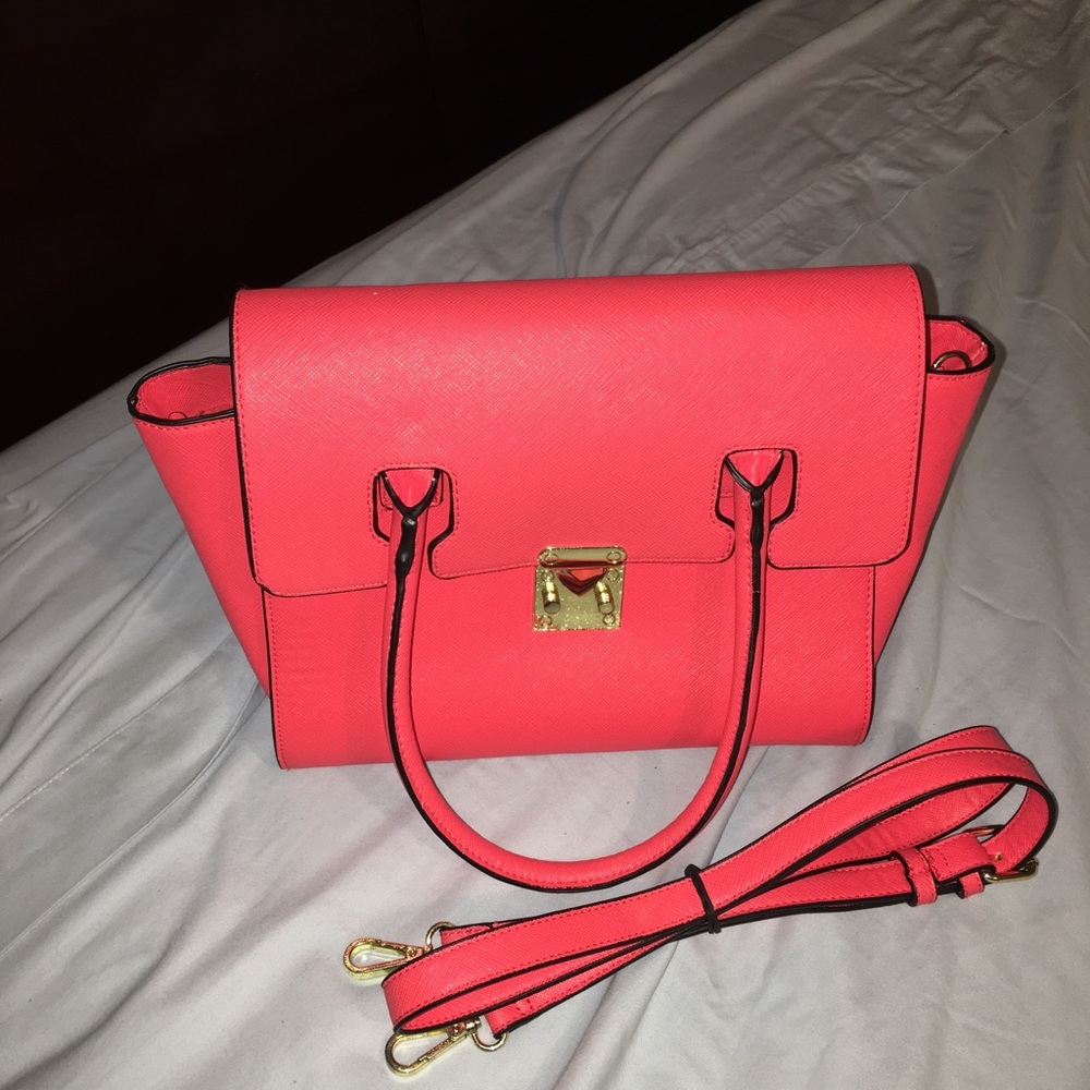 Satchel handbag 👜